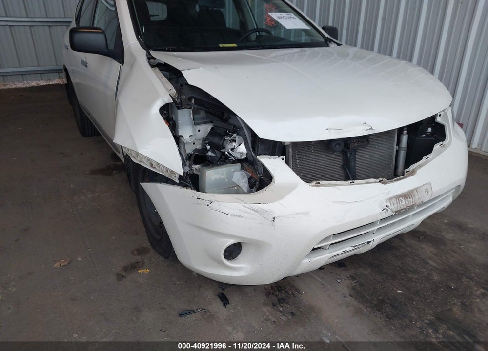 2014 NISSAN ROGUE SELECT S VIN: JN8AS5MV7EW720566