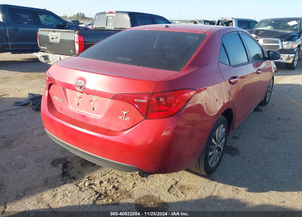 2018 TOYOTA COROLLA XLE VIN: 5YFBURHE2JP768524