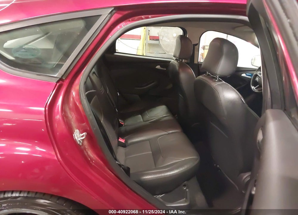 2015 FORD FOCUS VIN: 1FADP3K28FL368808