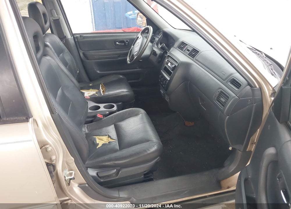 2000 HONDA CR-V SPECIAL EDITION VIN: JHLRD1876YC037067
