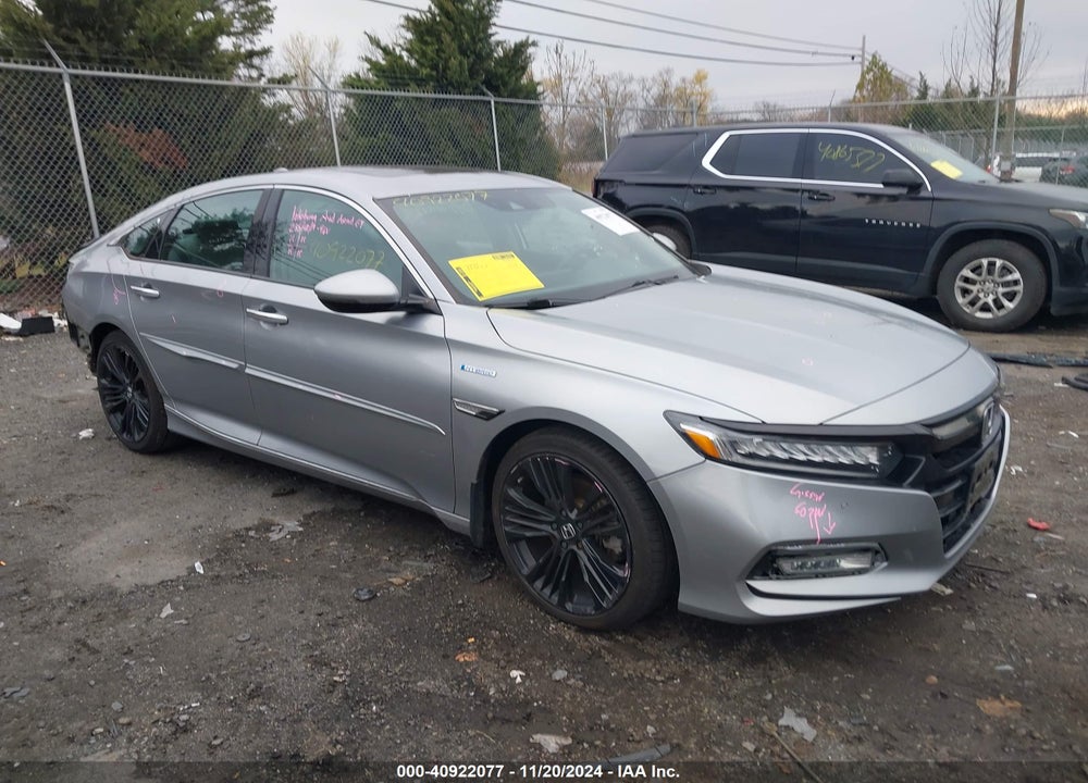 2018 HONDA ACCORD HYBRID TOURING VIN: 1HGCV3F92JA009334