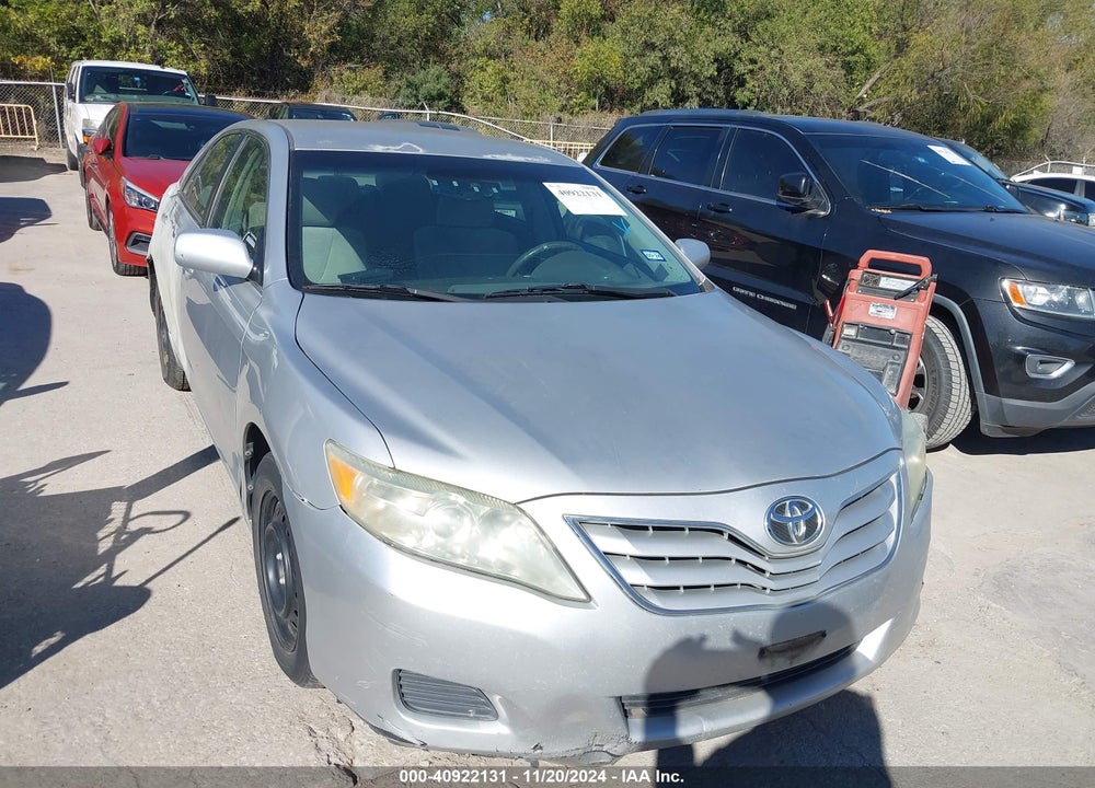 2011 TOYOTA CAMRY LE VIN: 4T1BF3EK1BU618468