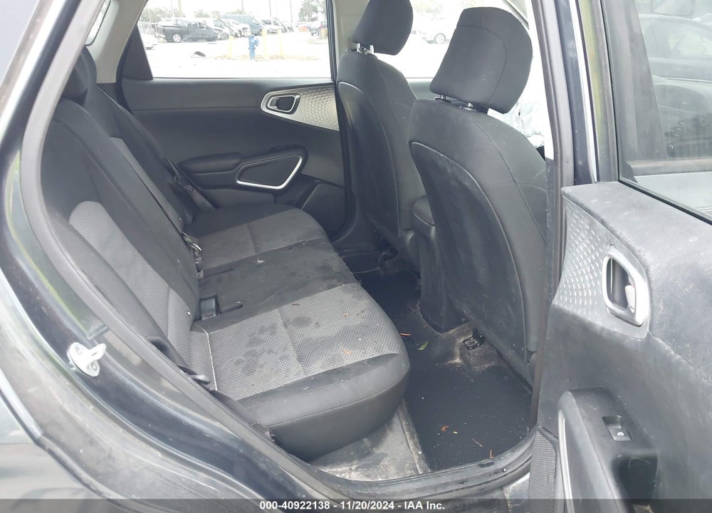 2020 KIA SOUL LX VIN: KNDJ23AU3L7030638
