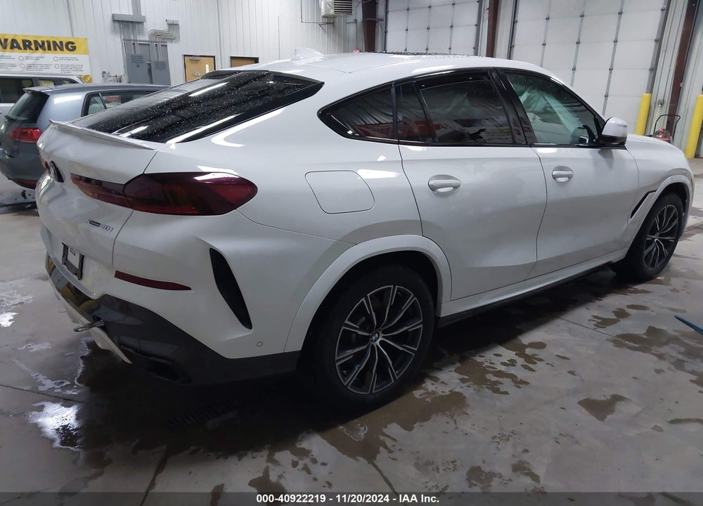 2022 BMW X6 XDRIVE40I VIN: 5UXCY6C09N9K31324