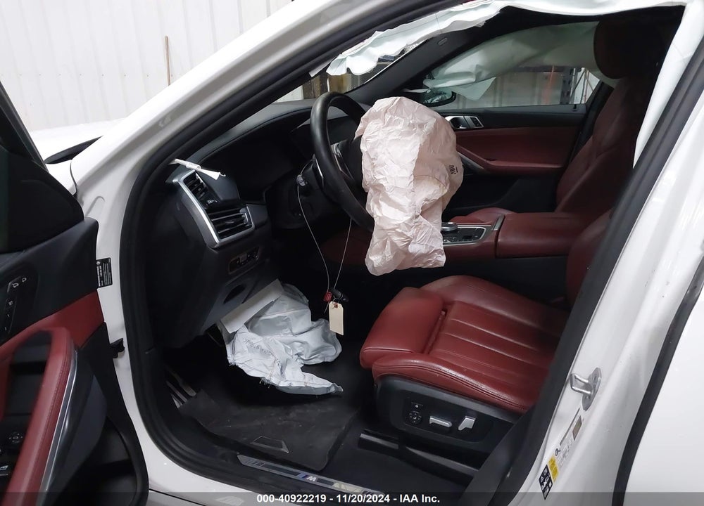 2022 BMW X6 XDRIVE40I VIN: 5UXCY6C09N9K31324