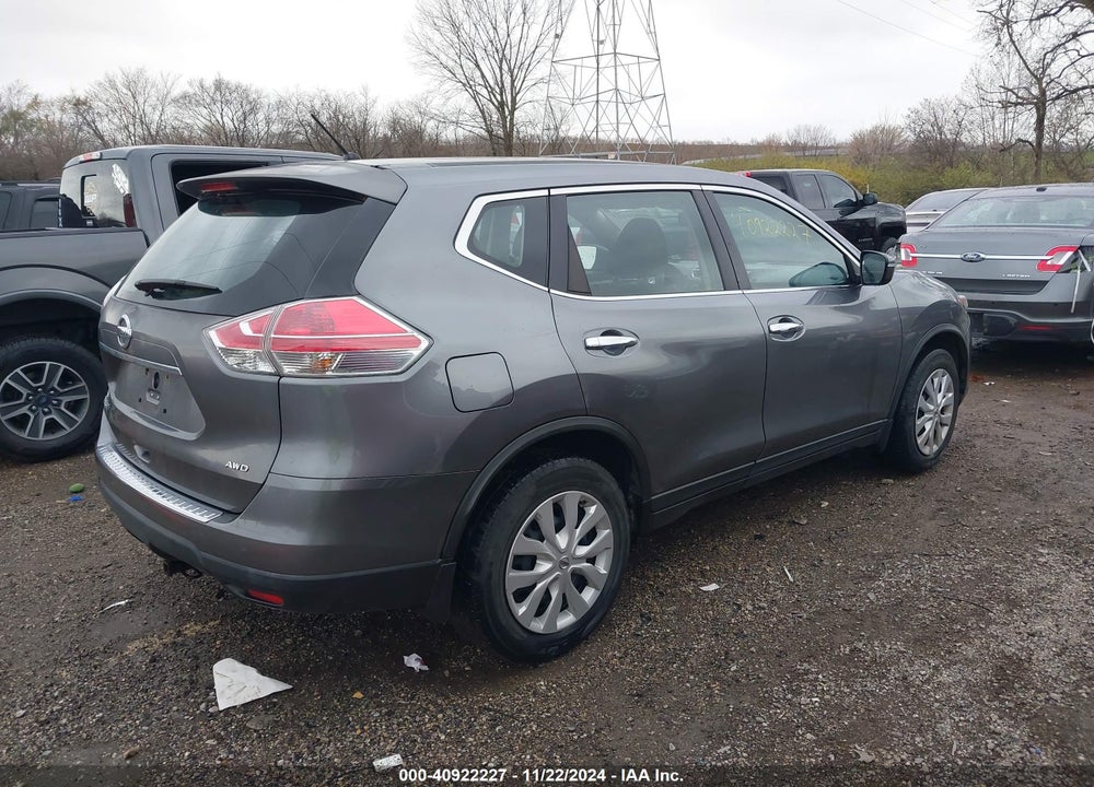 2015 NISSAN ROGUE S VIN: KNMAT2MV4FP515631