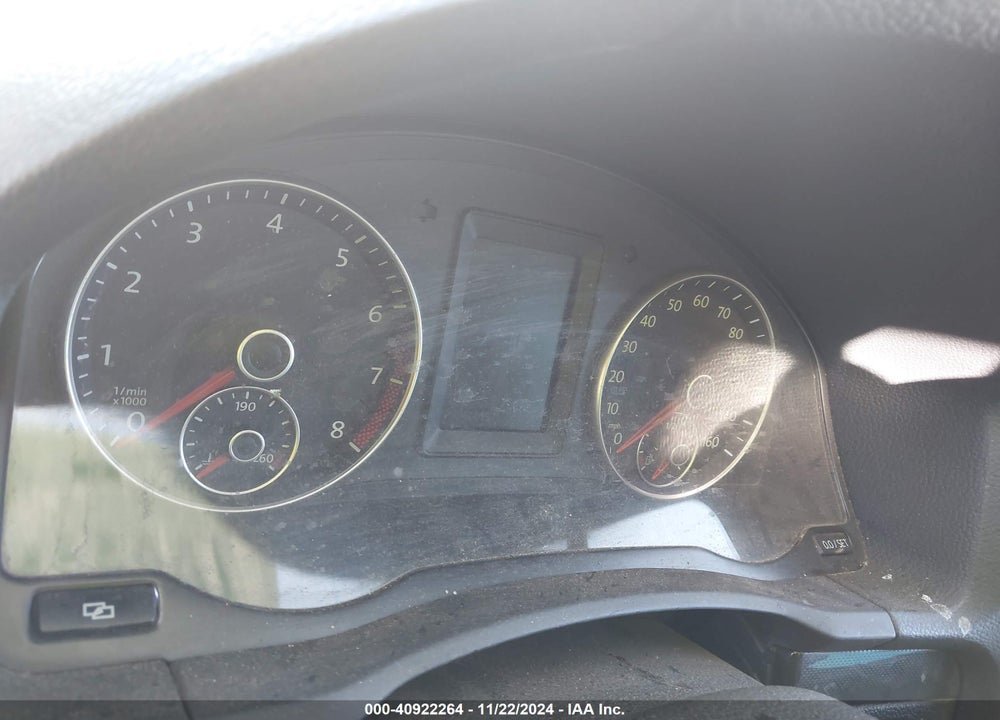 2010 VOLKSWAGEN JETTA SE VIN: 3VWRZ7AJ9AM032437