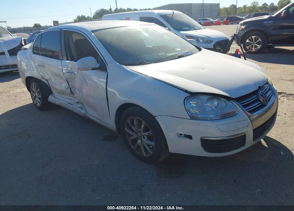 2010 VOLKSWAGEN JETTA SE VIN: 3VWRZ7AJ9AM032437