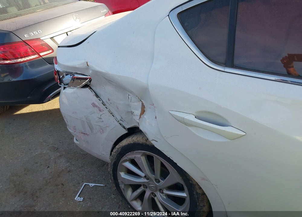2016 ACURA ILX VIN: 19UDE2F73GA025709