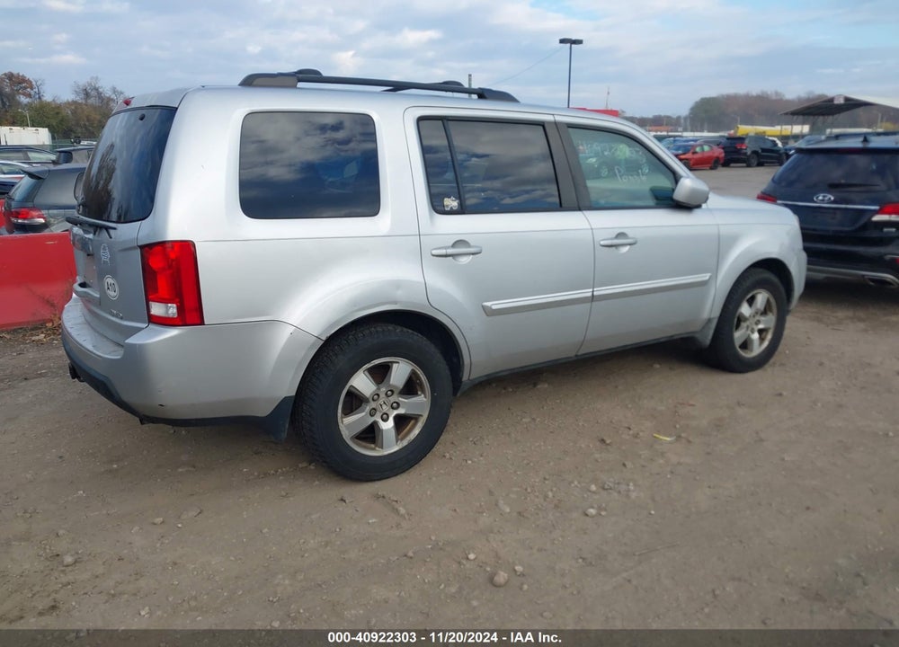 2009 HONDA PILOT EX-L VIN: 5FNYF48529B049658