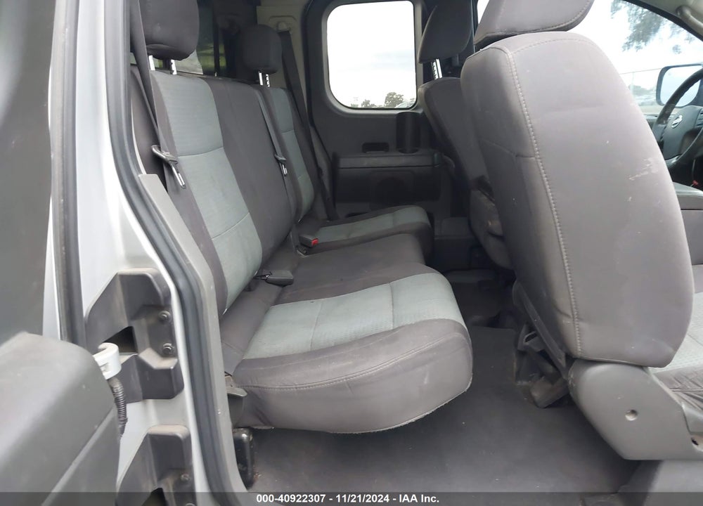 2007 NISSAN TITAN SE VIN: 1N6AA06A87N228744