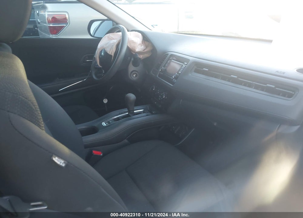 2016 HONDA HR-V LX VIN: 3CZRU5H31GM712140