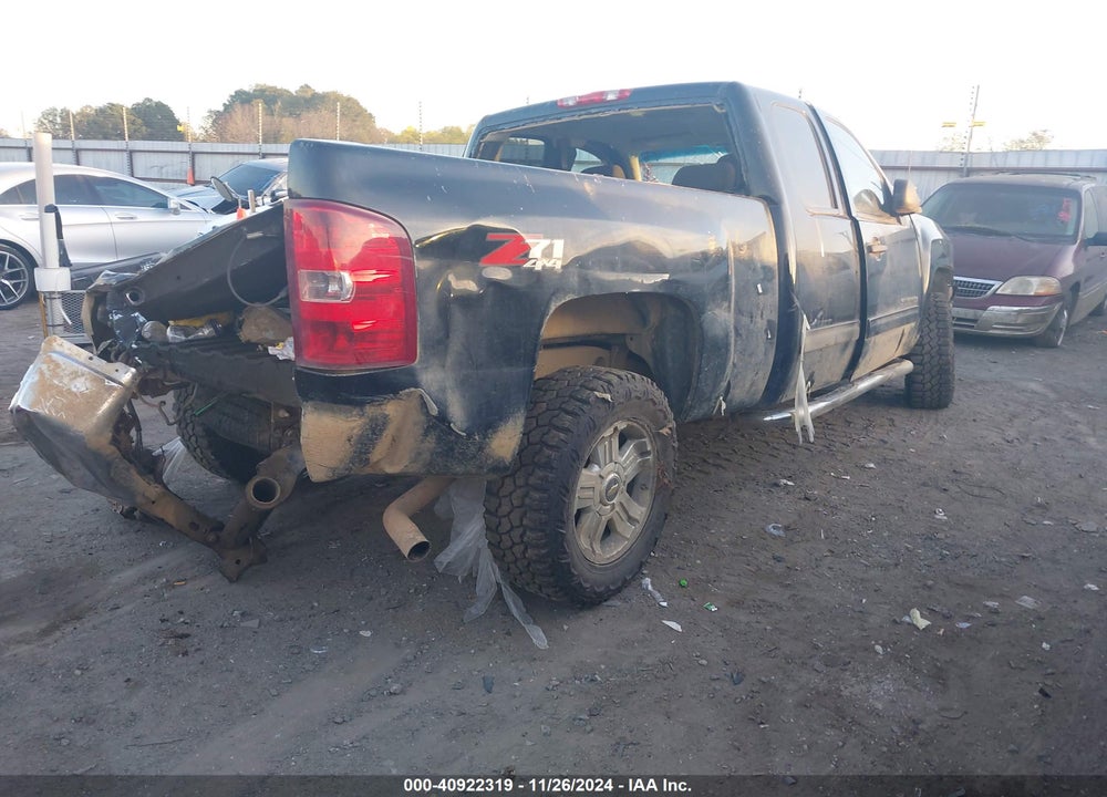 2013 CHEVROLET SILVERADO 1500 LT VIN: 1GCRKSE77DZ414266