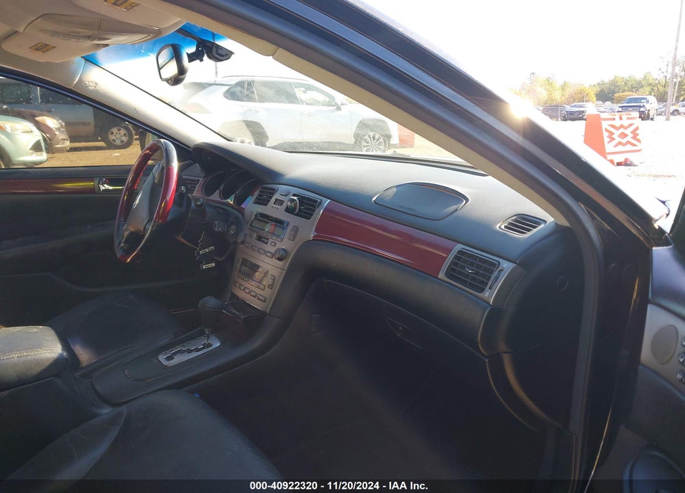 2005 LEXUS ES 330 VIN: JTHBA30G455092615
