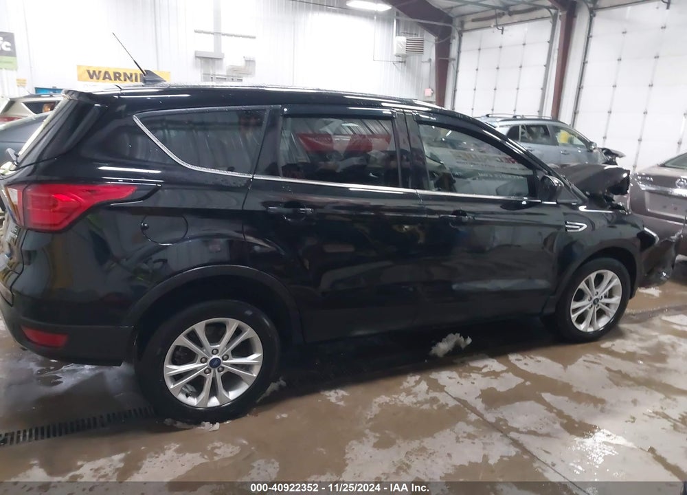 2019 FORD ESCAPE SE VIN: 1FMCU9GD0KUB61390