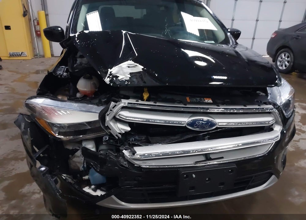 2019 FORD ESCAPE SE VIN: 1FMCU9GD0KUB61390