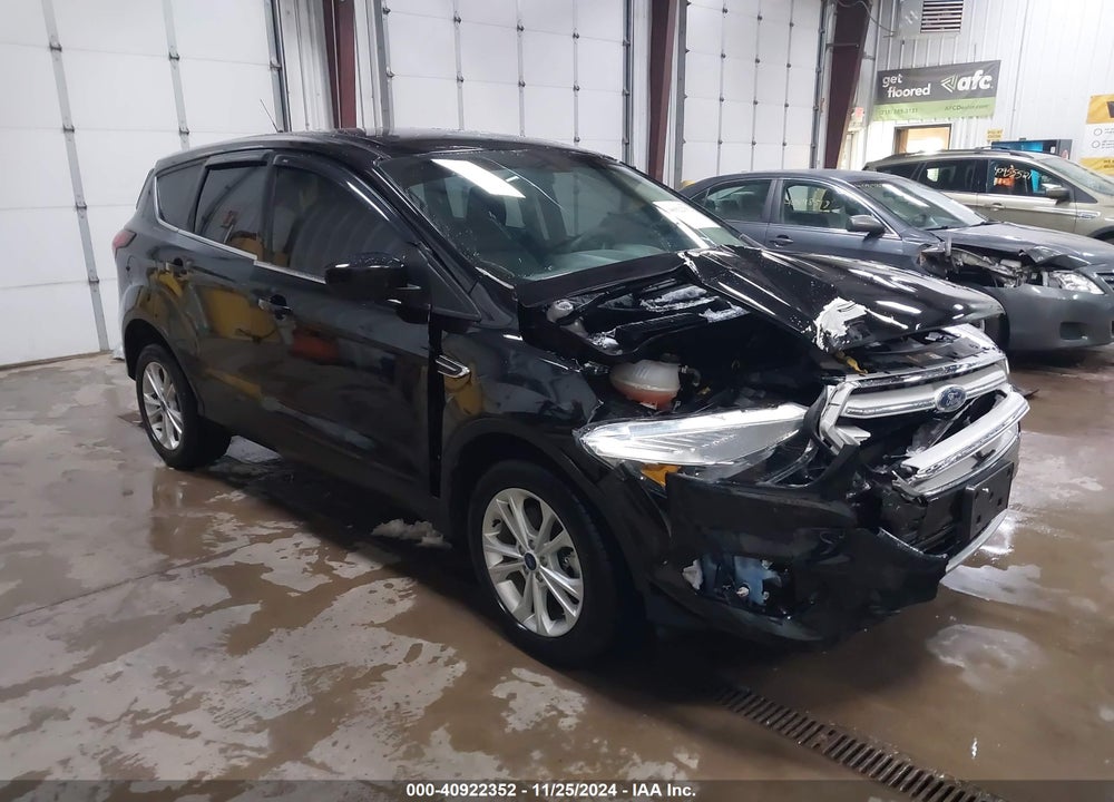2019 FORD ESCAPE SE VIN: 1FMCU9GD0KUB61390
