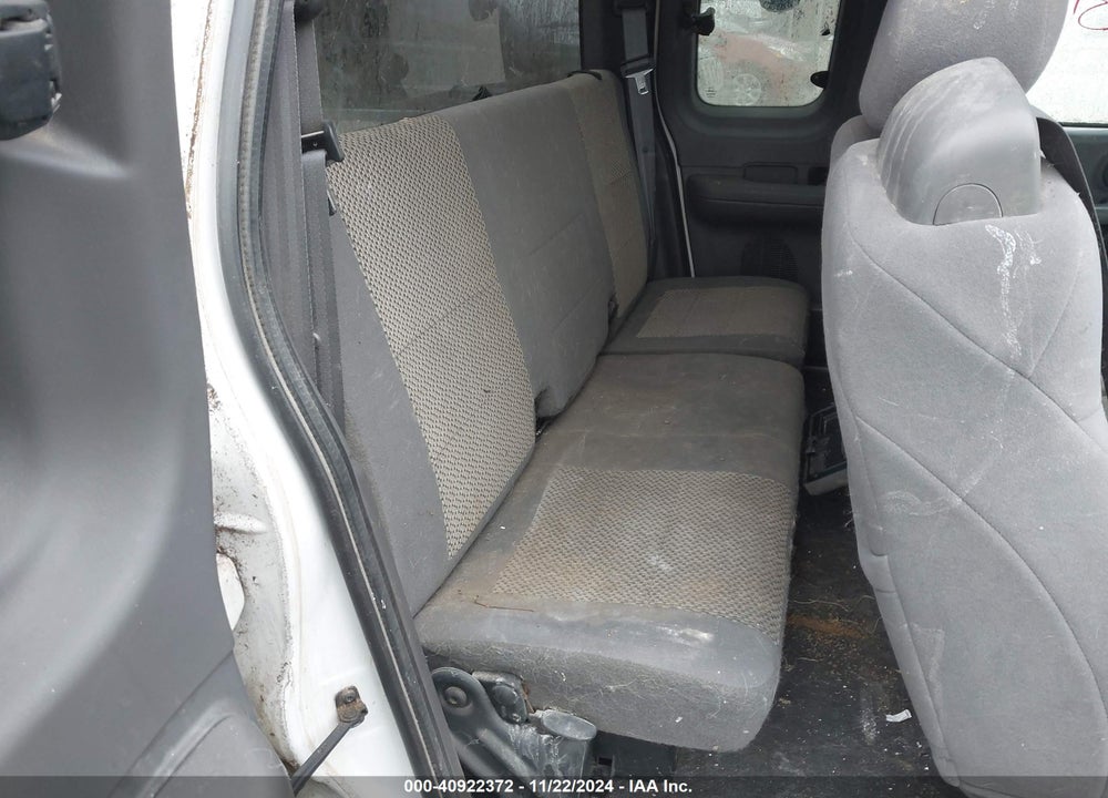 2004 FORD F-150 HERITAGE XL/XLT VIN: 2FTRX17234CA84054