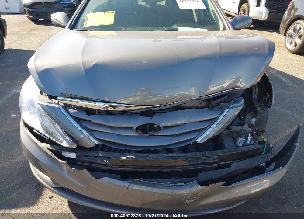 2013 HYUNDAI SONATA VIN: 5NPEB4AC1DH743839