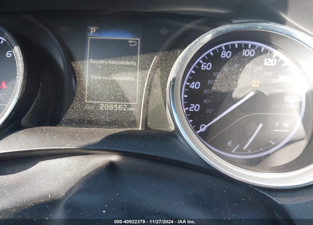 2018 TOYOTA CAMRY SE VIN: 4T1B11HK2JU123290