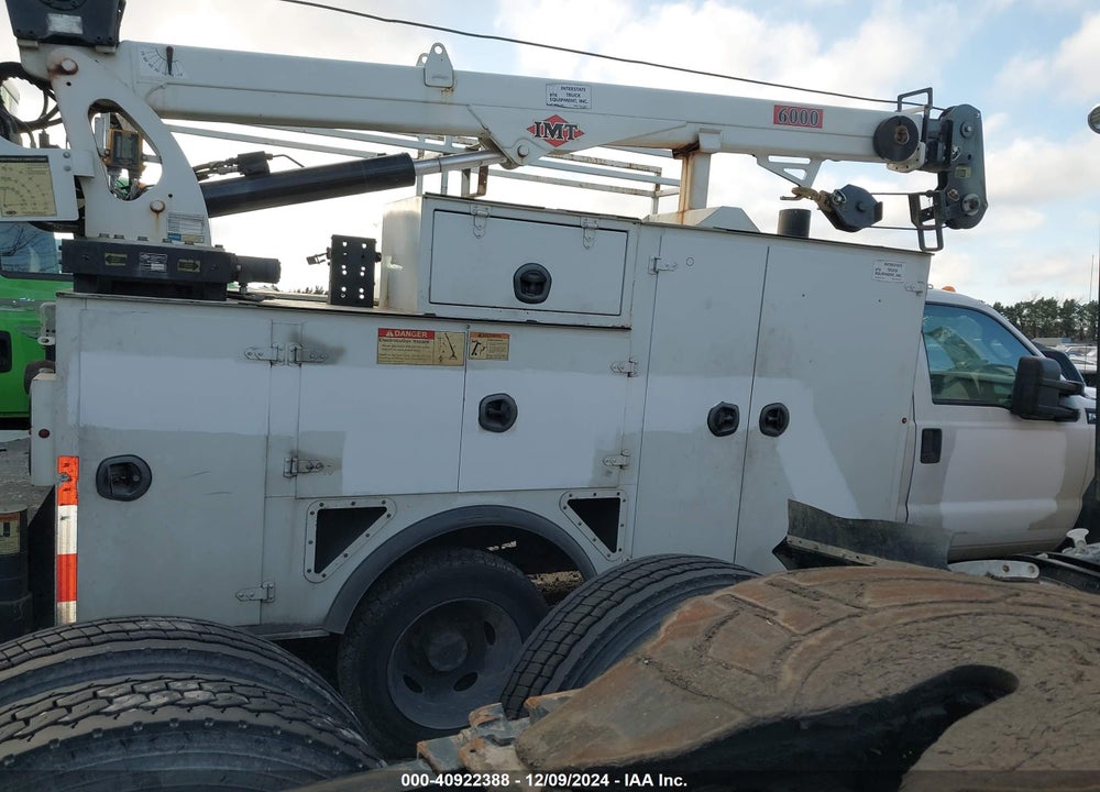 2014 FORD F-550 CHASSIS XL VIN: 1FDUF5GY9EEA18060