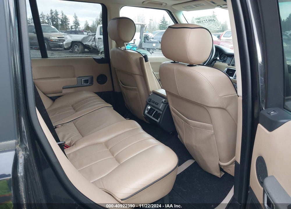 2004 LAND ROVER RANGE ROVER HSE VIN: SALME11464A146888