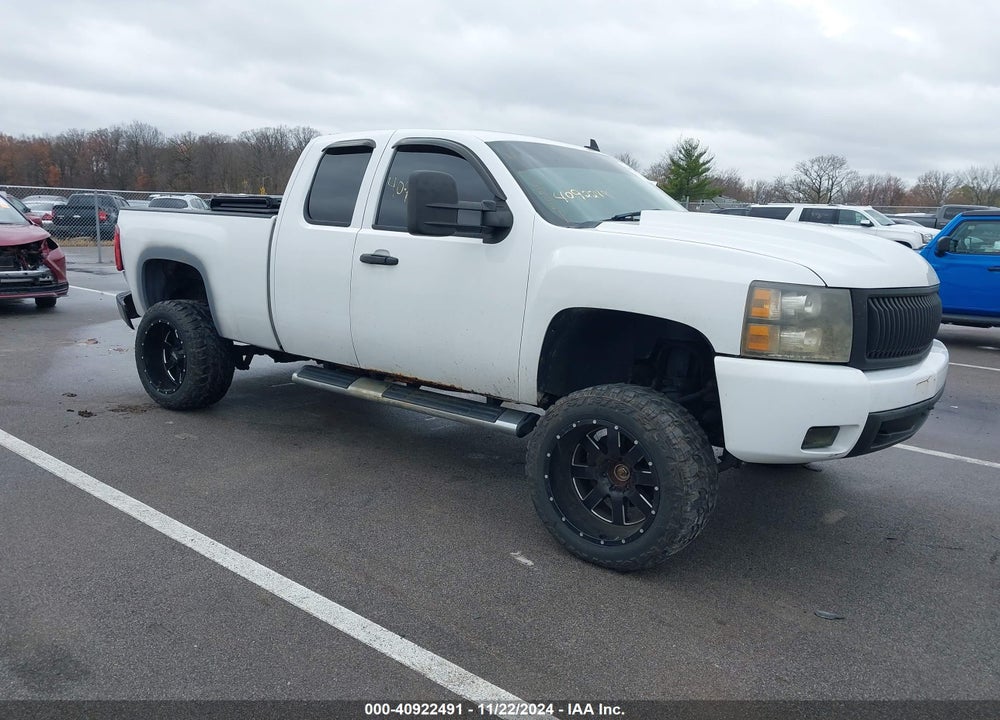 2008 CHEVROLET SILVERADO 1500 LT1 VIN: 1GCEK19J48Z169835