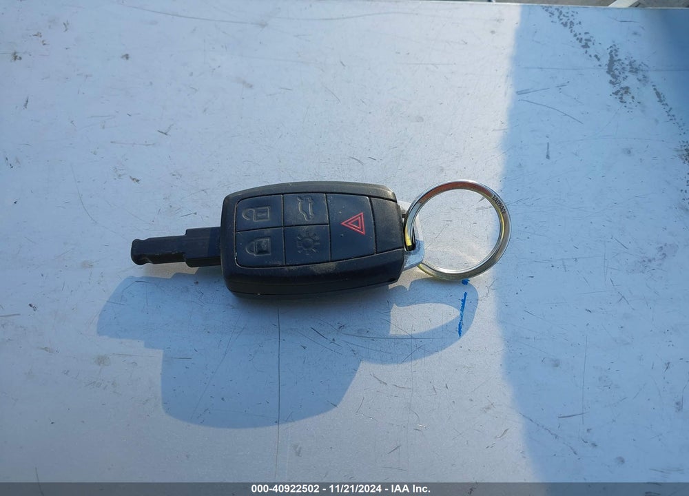 2008 VOLVO C70 T5 VIN: YV1MC672X8J046129