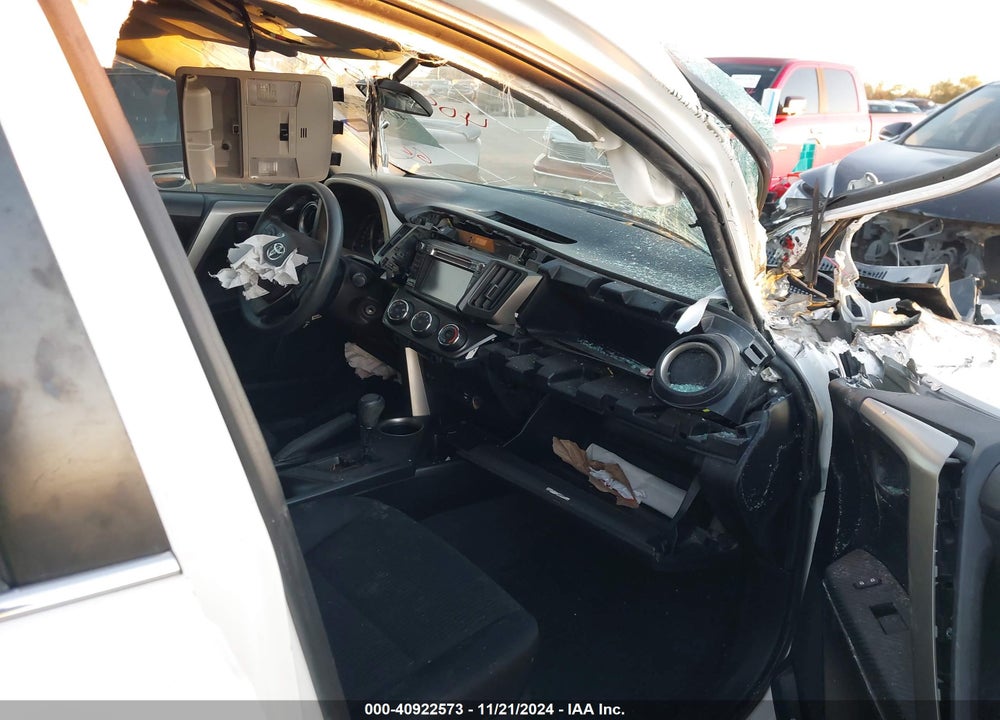 2015 TOYOTA RAV4 LE VIN: 2T3ZFREVXFW174502