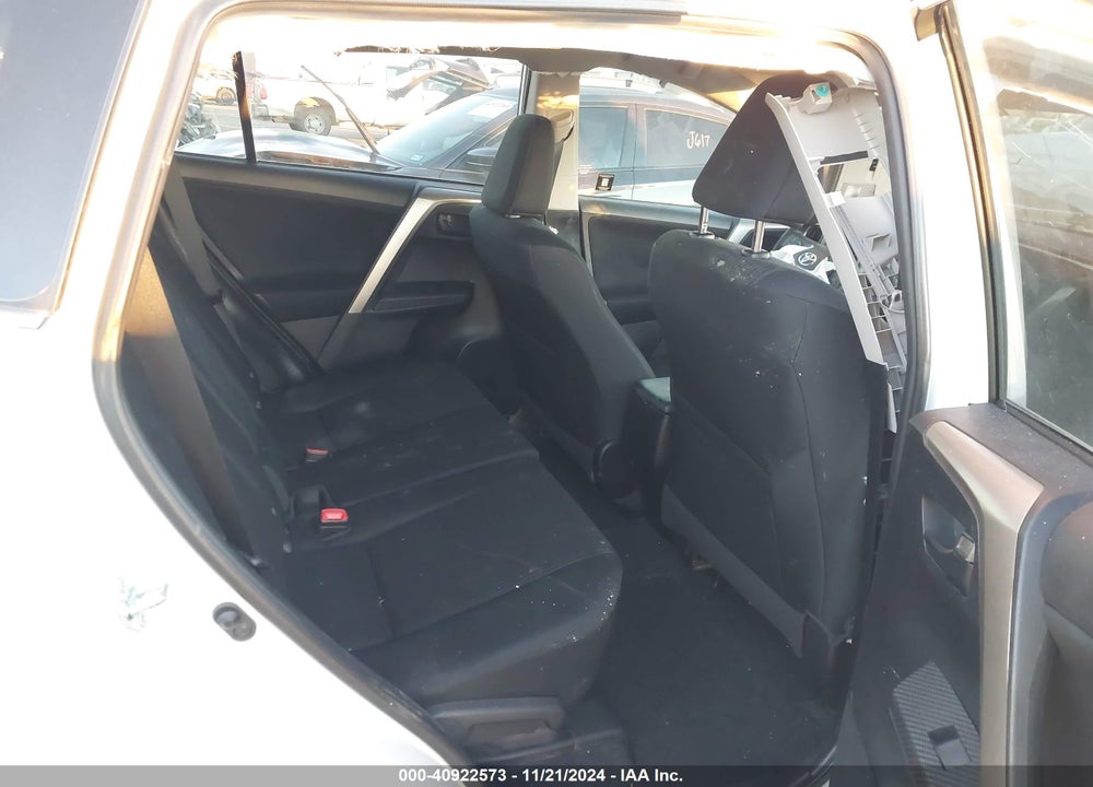 2015 TOYOTA RAV4 LE VIN: 2T3ZFREVXFW174502