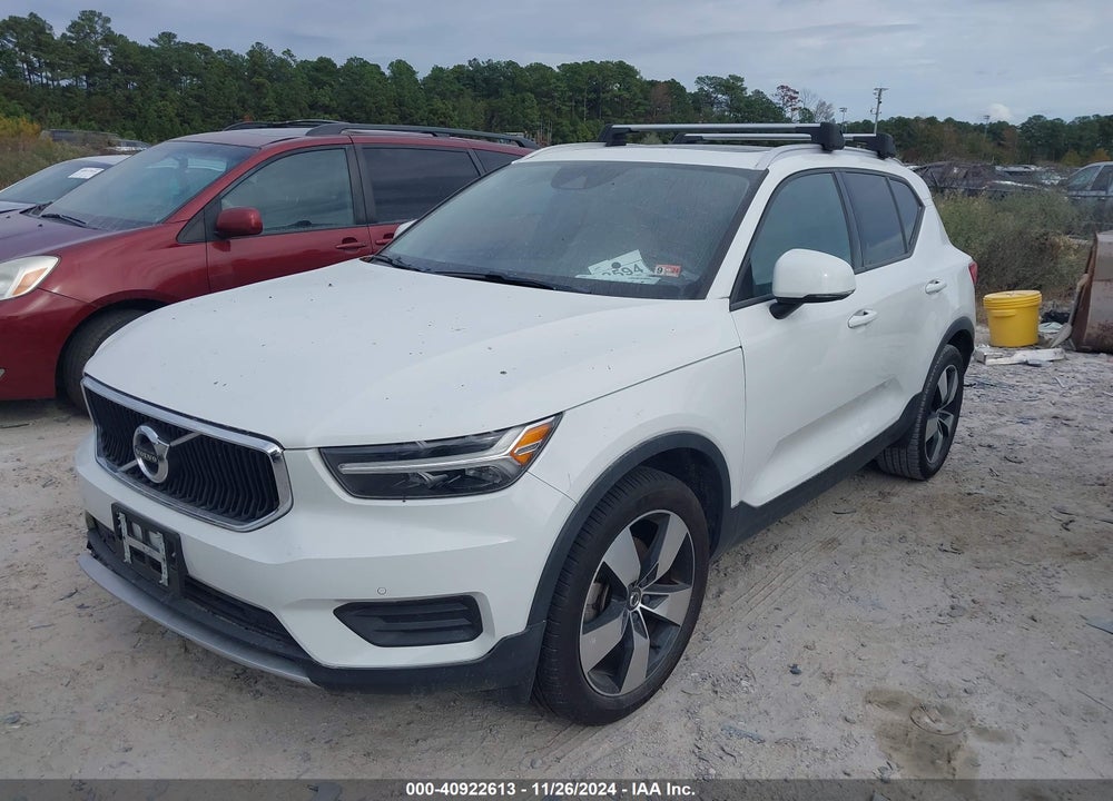 2020 VOLVO XC40 T4 MOMENTUM VIN: YV4AC2HKXL2286748
