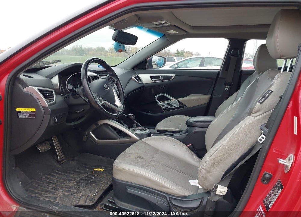 2013 HYUNDAI VELOSTER VIN: KMHTC6AD8DU106361