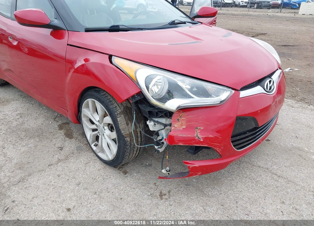 2013 HYUNDAI VELOSTER VIN: KMHTC6AD8DU106361