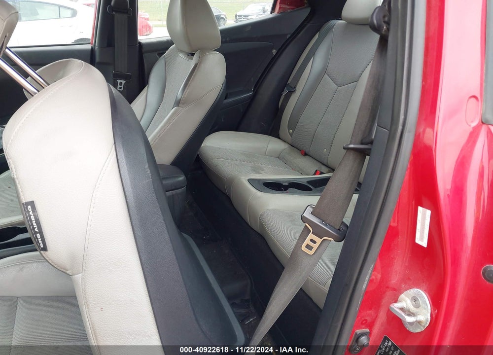 2013 HYUNDAI VELOSTER VIN: KMHTC6AD8DU106361