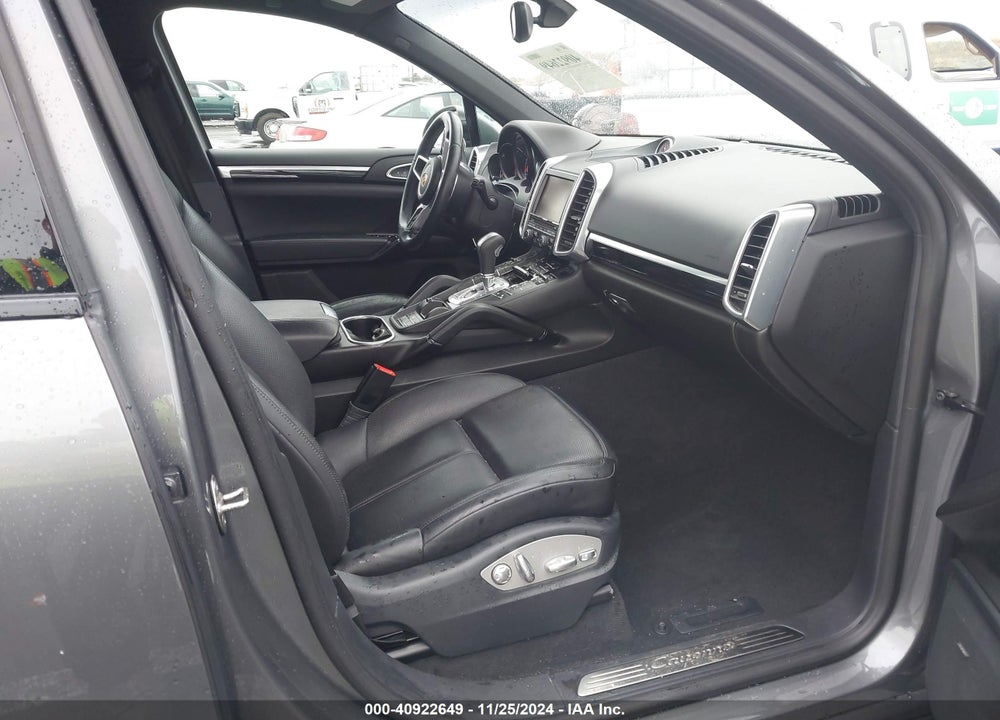 2016 PORSCHE CAYENNE VIN: WP1AA2A20GKA16130