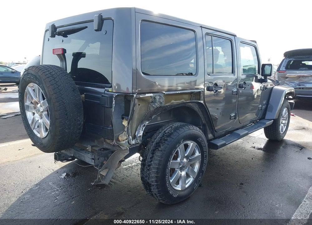 2016 JEEP WRANGLER UNLIMITED SAHARA VIN: 1C4BJWEG4GL244015
