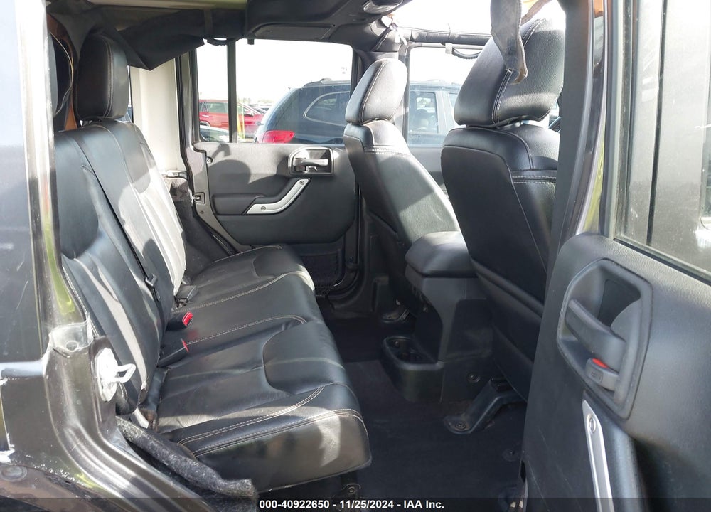 2016 JEEP WRANGLER UNLIMITED SAHARA VIN: 1C4BJWEG4GL244015