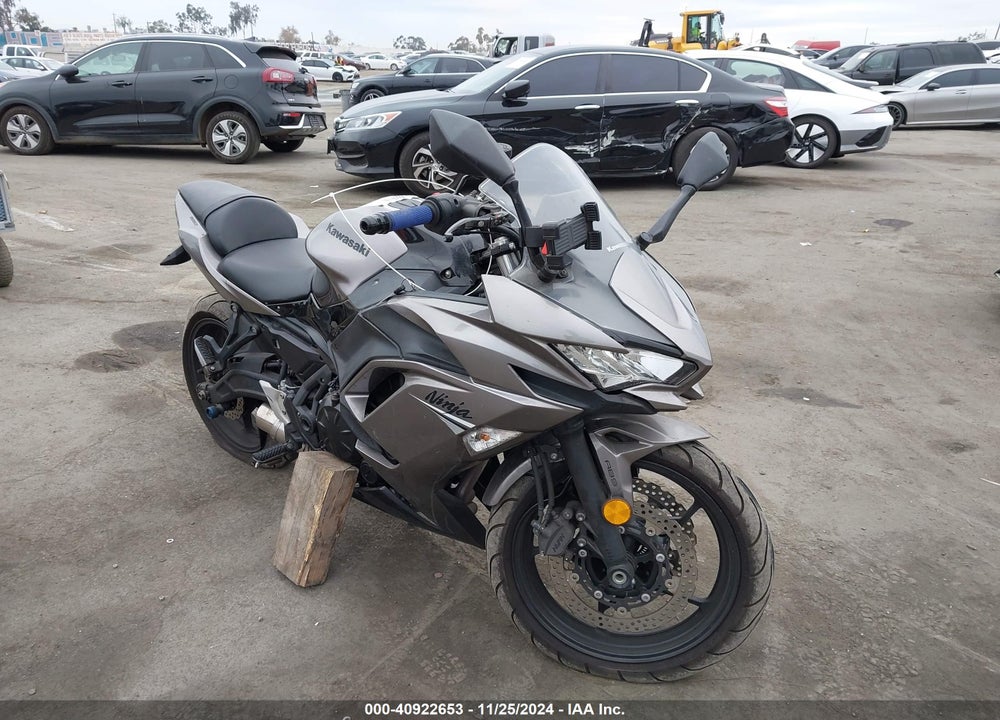 2021 KAWASAKI EX650 M VIN: ML5EXEM13MDA34267