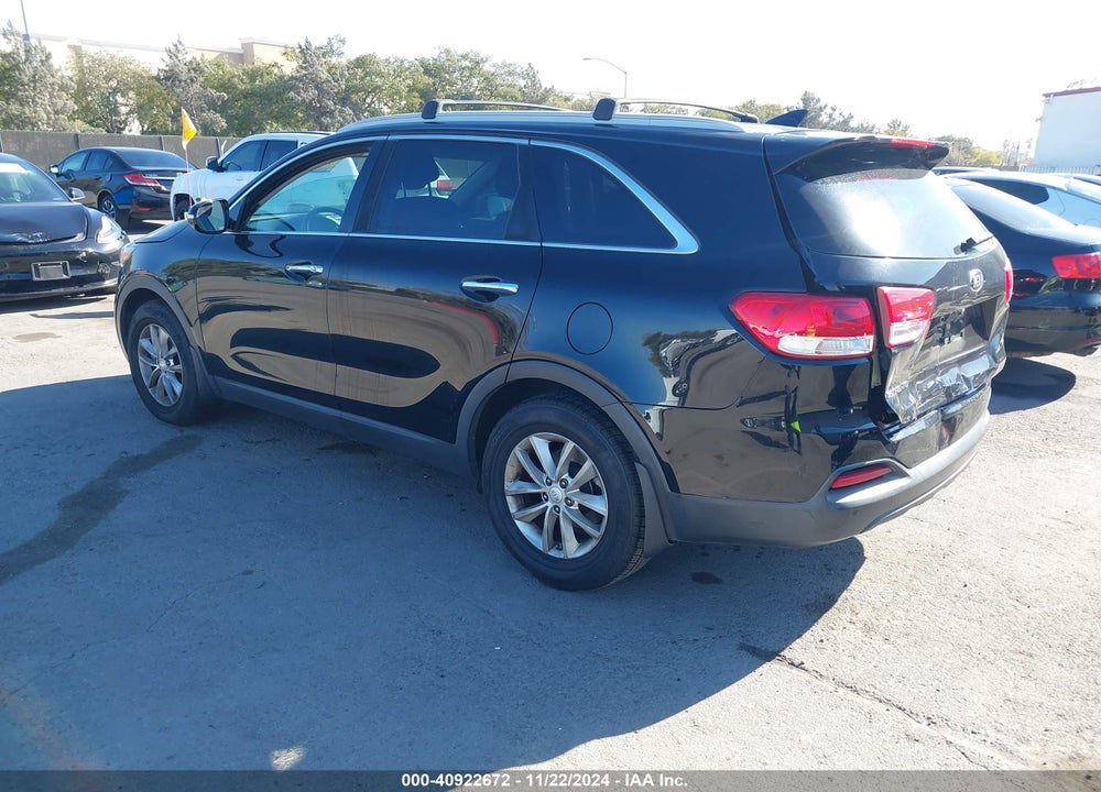 2016 KIA SORENTO 2.4L LX VIN: 5XYPG4A37GG140769