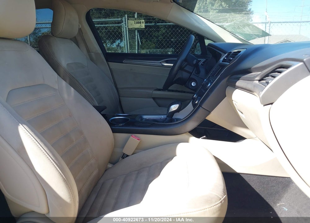 2014 FORD FUSION SE VIN: 3FA6P0HD4ER141695