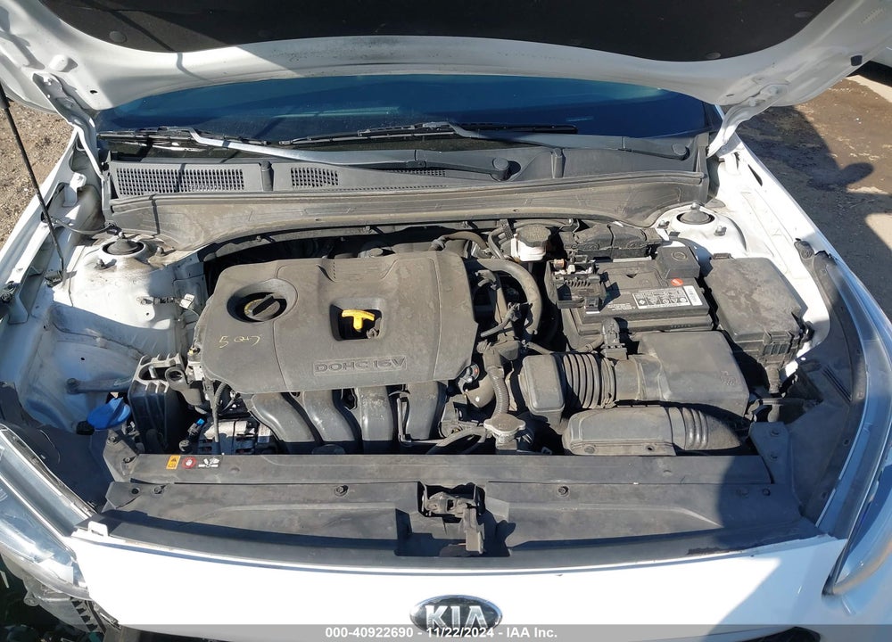 2019 KIA FORTE LXS VIN: 3KPF24AD1KE111115