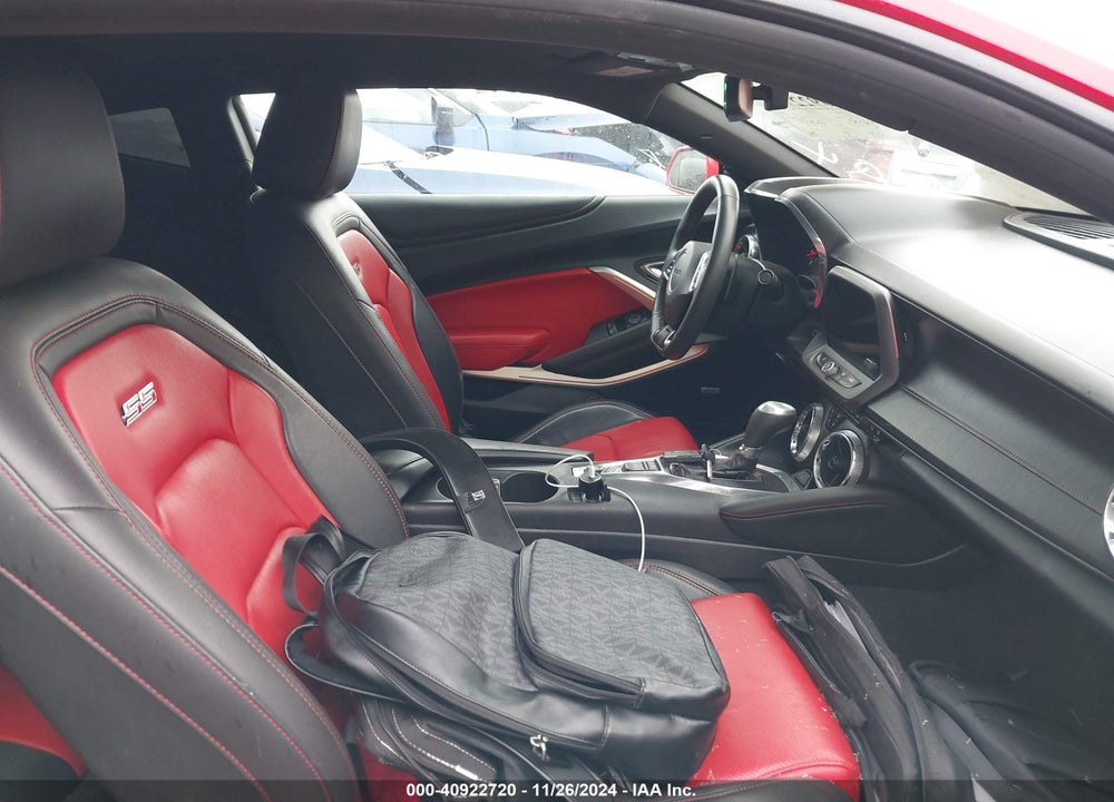 2018 CHEVROLET CAMARO 2SS VIN: 1G1FH1R70J0105348