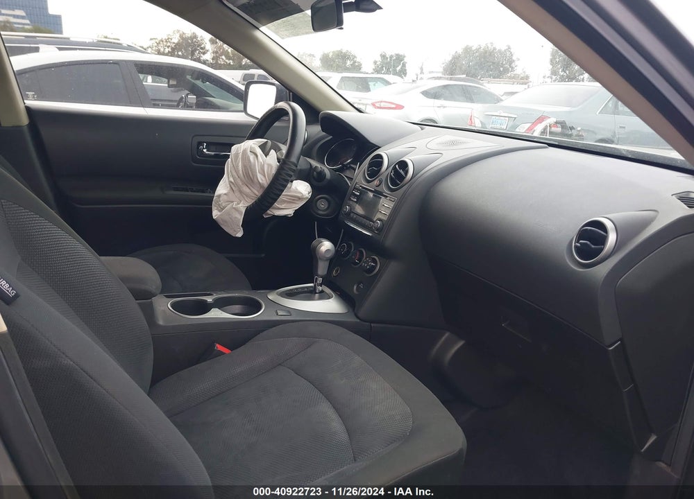 2015 NISSAN ROGUE SELECT S VIN: JN8AS5MT3FW654775
