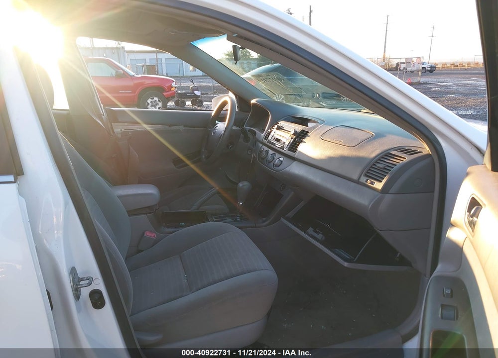 2005 TOYOTA CAMRY LE VIN: 4T1BE32K65U543441