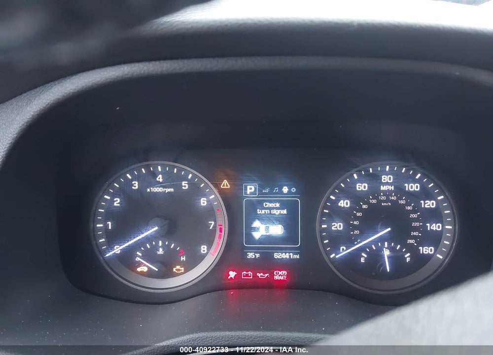 2016 HYUNDAI TUCSON SPORT VIN: KM8J33A21GU136584