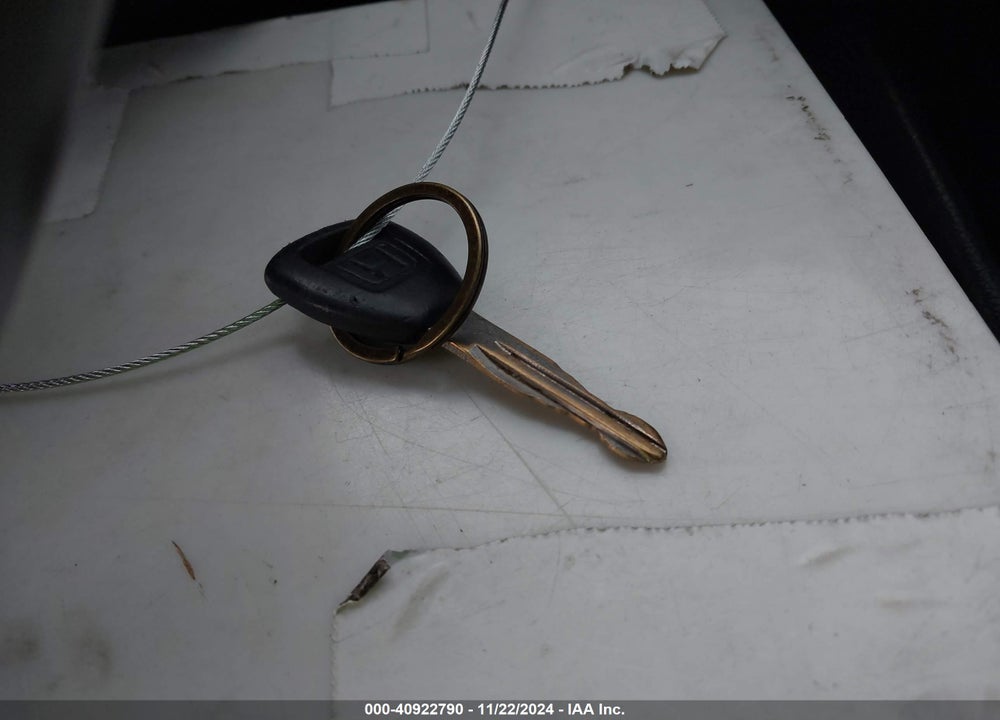 2000 HONDA ACCORD 3.0 EX VIN: 1HGCG2253YA024670
