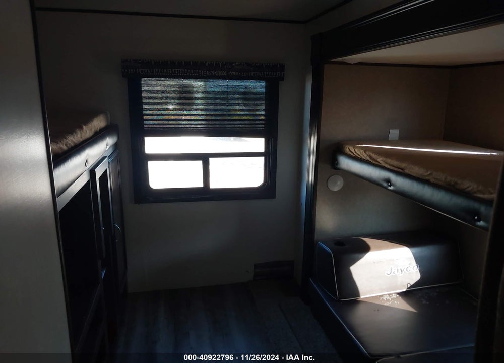 2018 OTHER JAYCO VIN: 1UJBJ0BT7J17T0612