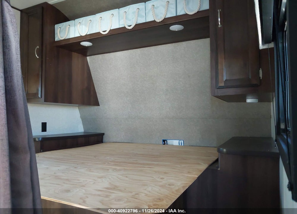 2018 OTHER JAYCO VIN: 1UJBJ0BT7J17T0612