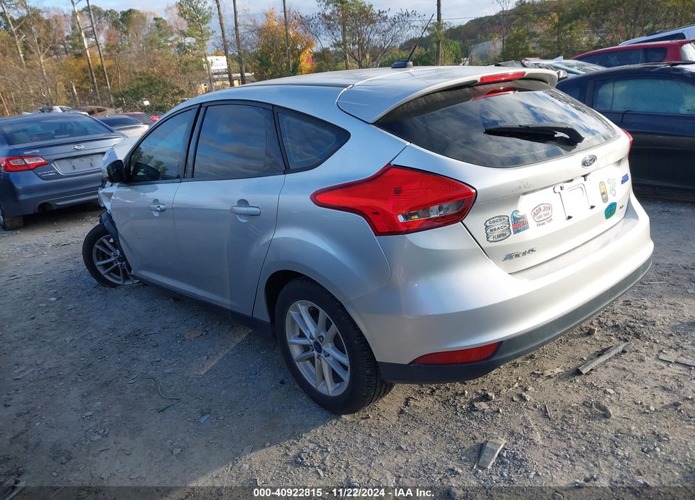 2017 FORD FOCUS SE VIN: 1FADP3K28HL325671