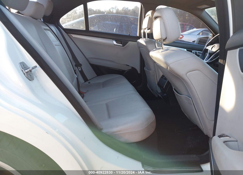 2012 MERCEDES-BENZ C 300 LUXURY 4MATIC/SPORT 4MATIC VIN: WDDGF8BB0CR229195